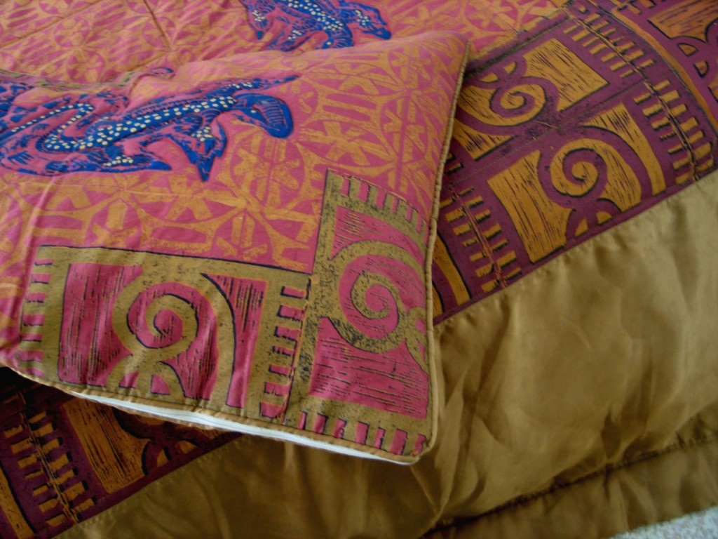 Queensize Quilted Satin Goanna Bed cover detail